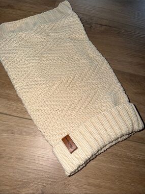 Ben Sherman Cream Knit dog sweater with Leather Logo Patch NWOT
